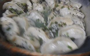 从夜市摊追到小门店，吃过这家南方锅贴才懂为什么