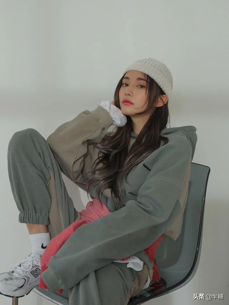 韩剧女主的穿搭连衣裙,韩剧女主穿条纹衬衫