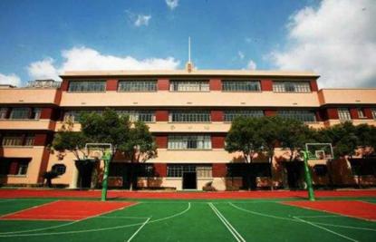 娱乐圈两大演技扛把子不仅都来自于上海这所中学，还是大学校友