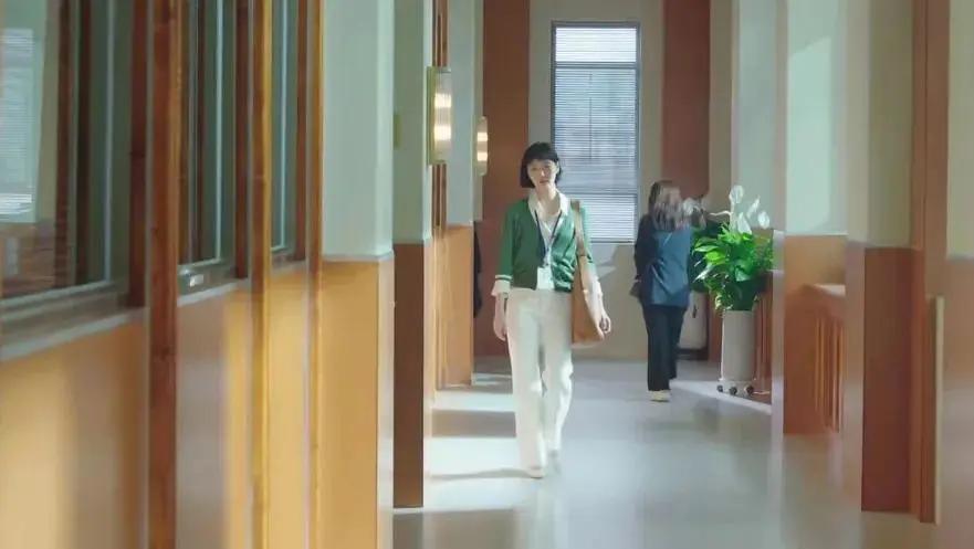 柔美的细胞们金高银穿搭,金高银柔美的细胞君穿搭