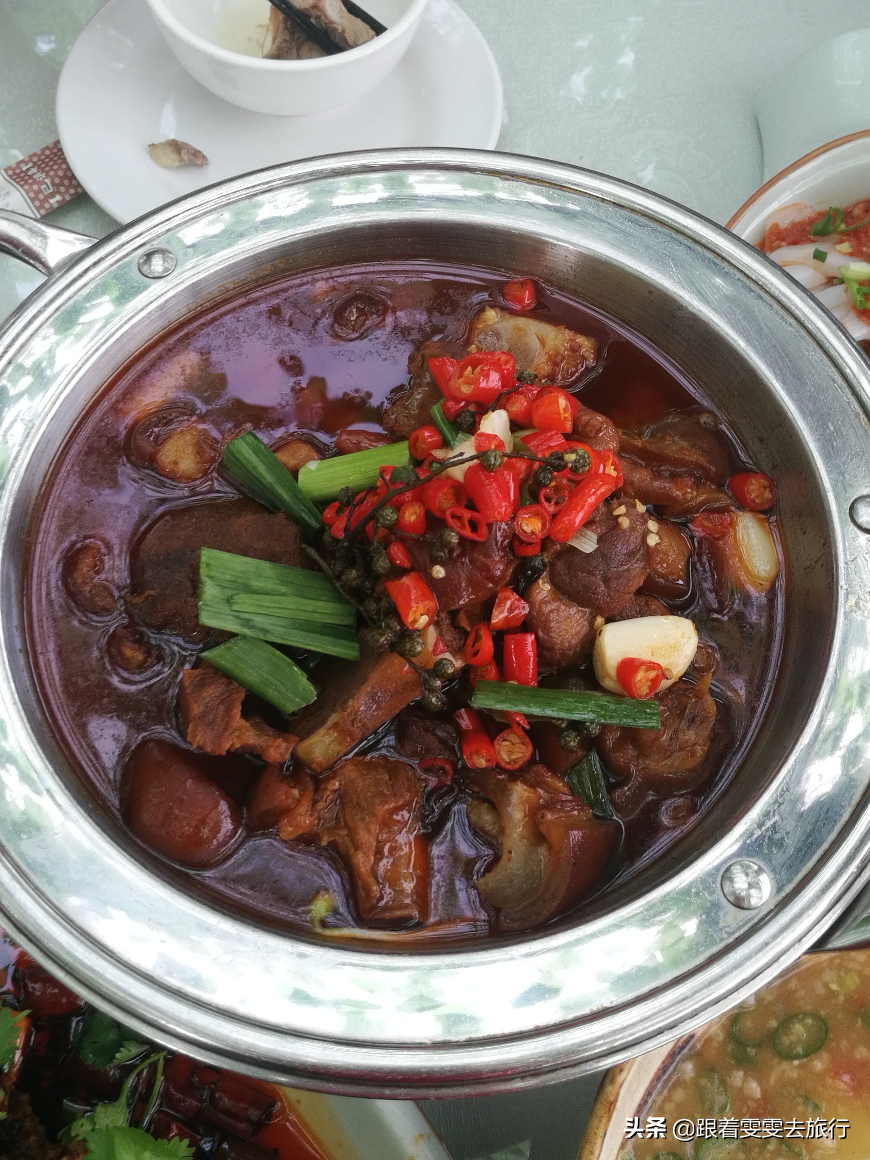 西江千户苗寨游记300字,七彩贵州之西江千户苗寨