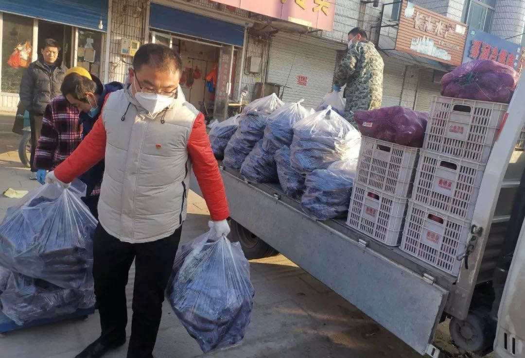 青州:“红色代办员”筑起疫情温暖防线