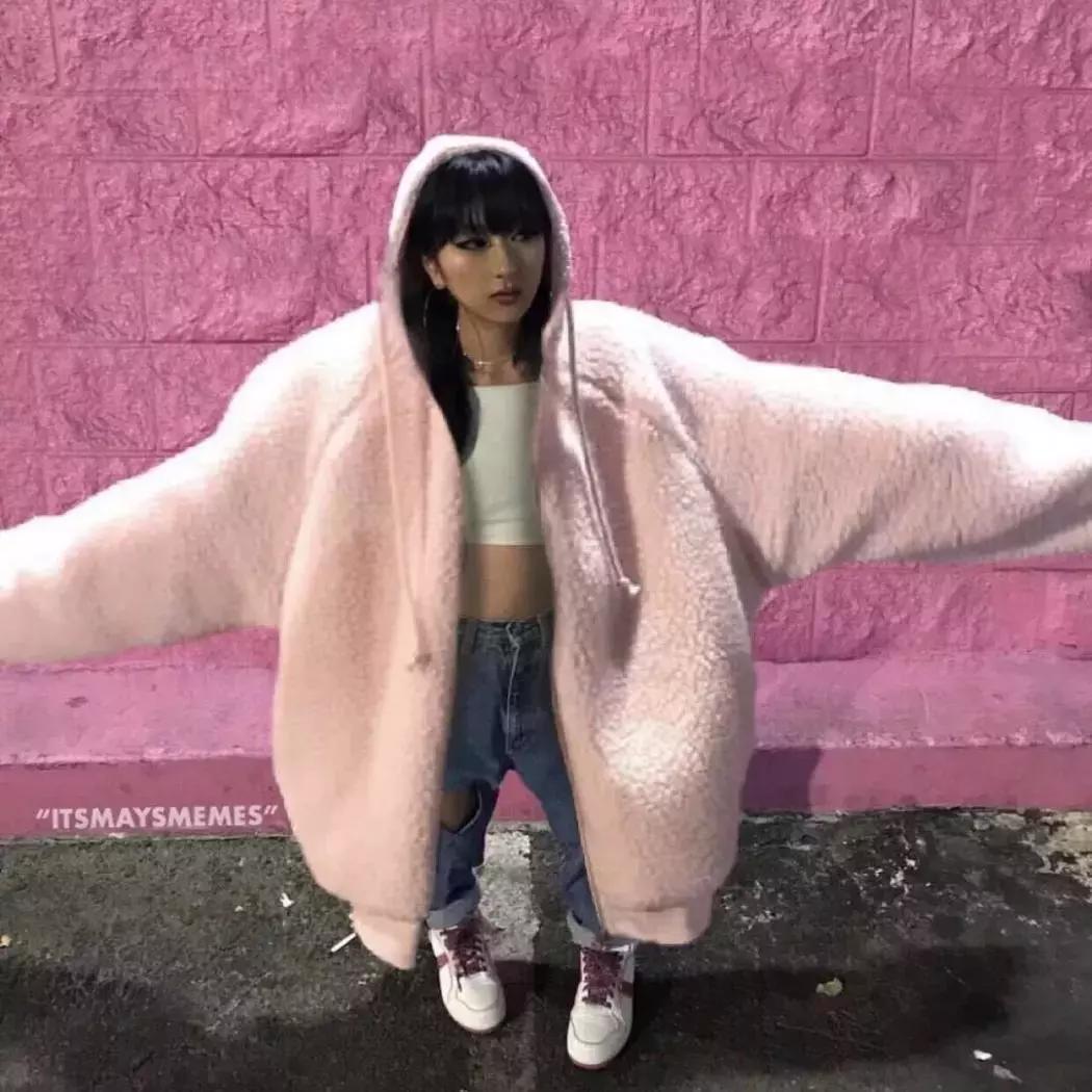 除了那位「E奶」女孩以外,DJ圈还有许多值得关注的小姐姐存在！