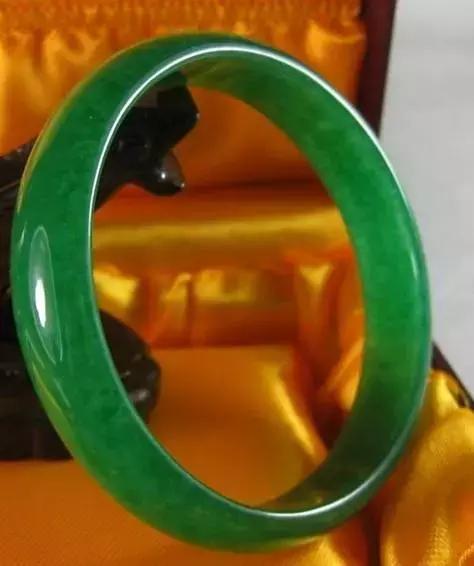 不带玉的石头有哪些,以玉命名的4种石头