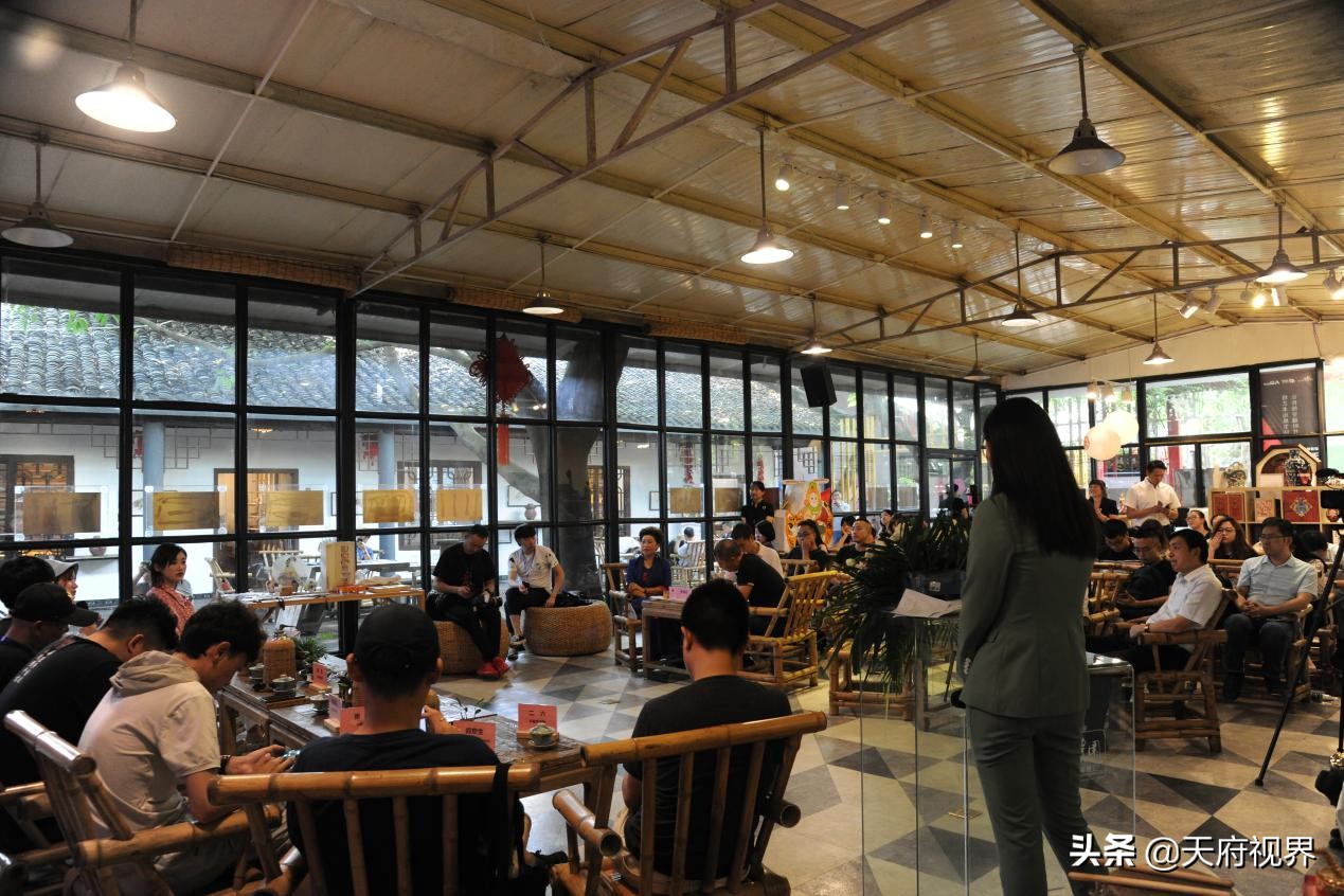 艺术与美食都不可或缺,超级红人节大V天艺村之行