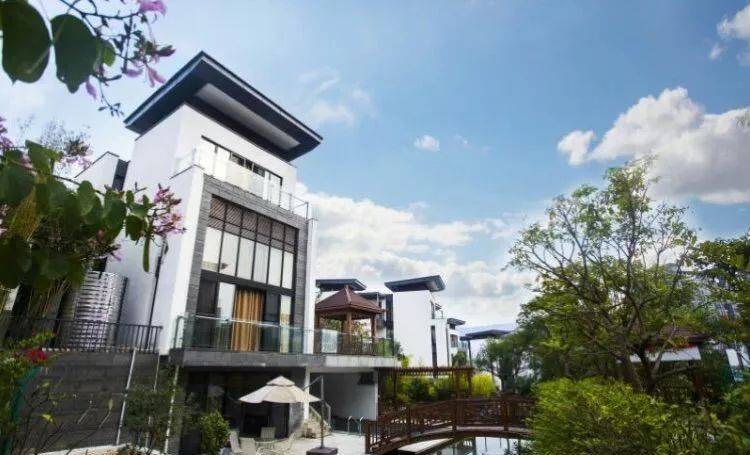 假期游玩温泉别墅哪里便宜,夏季温泉酒店吃喝住一体推荐