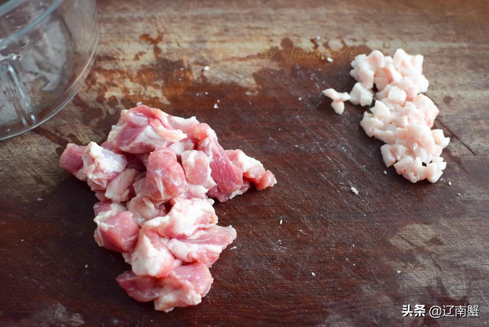 干菜包子掺什么蒸好吃,梅干菜肉包子馅蒸40分钟