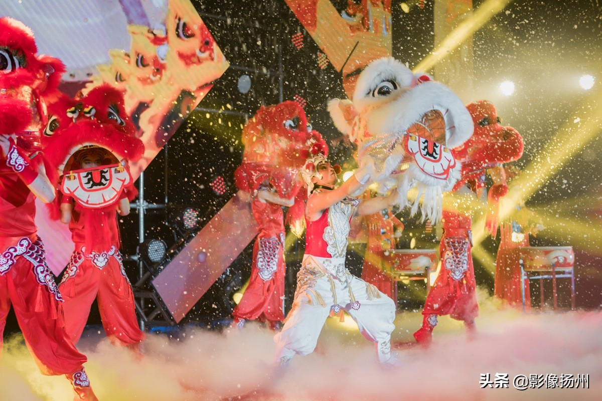 满满的精彩,江都婚礼人办了一场自己的春晚