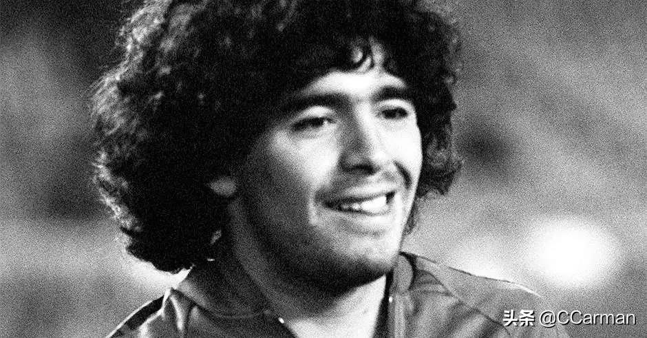 足球“上帝之手”:草根阶层公认史上第一球王,超脱体育政治领袖