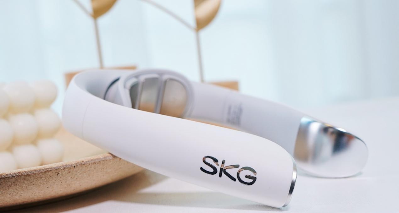 打工人颈部自救神器,王一博同款颈霜