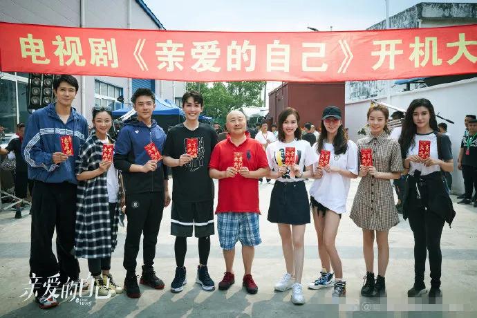 鬓边不是海棠红杜七的多重身份,鬓边不是海棠红杜家的杜少爷