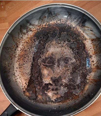 衣服皱了别熨了,衣服皱了不用熨斗怎么熨平