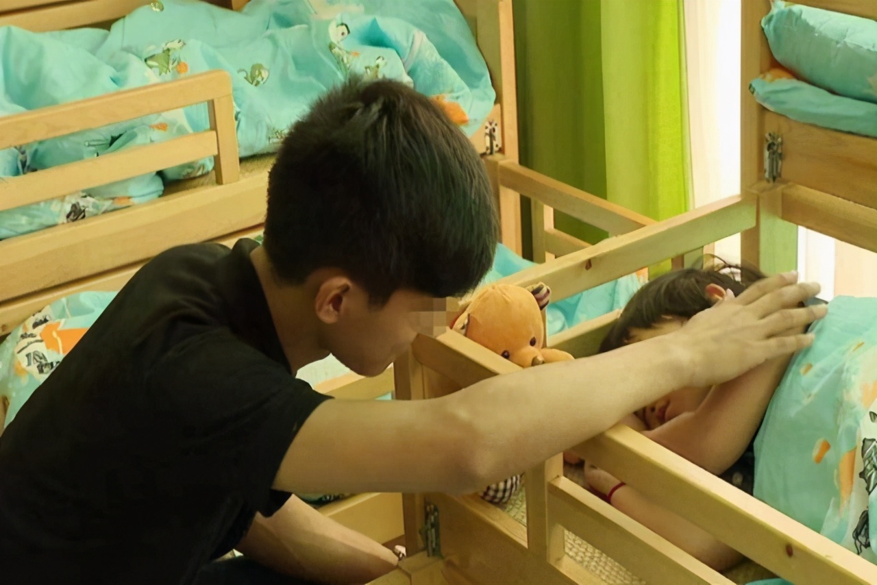 父母忽视孩子的性教育,该不该对小孩实行性教育