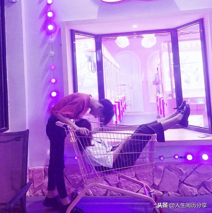 经典的爱情说说句子,唯美犀利,发朋友圈表达一下心情!