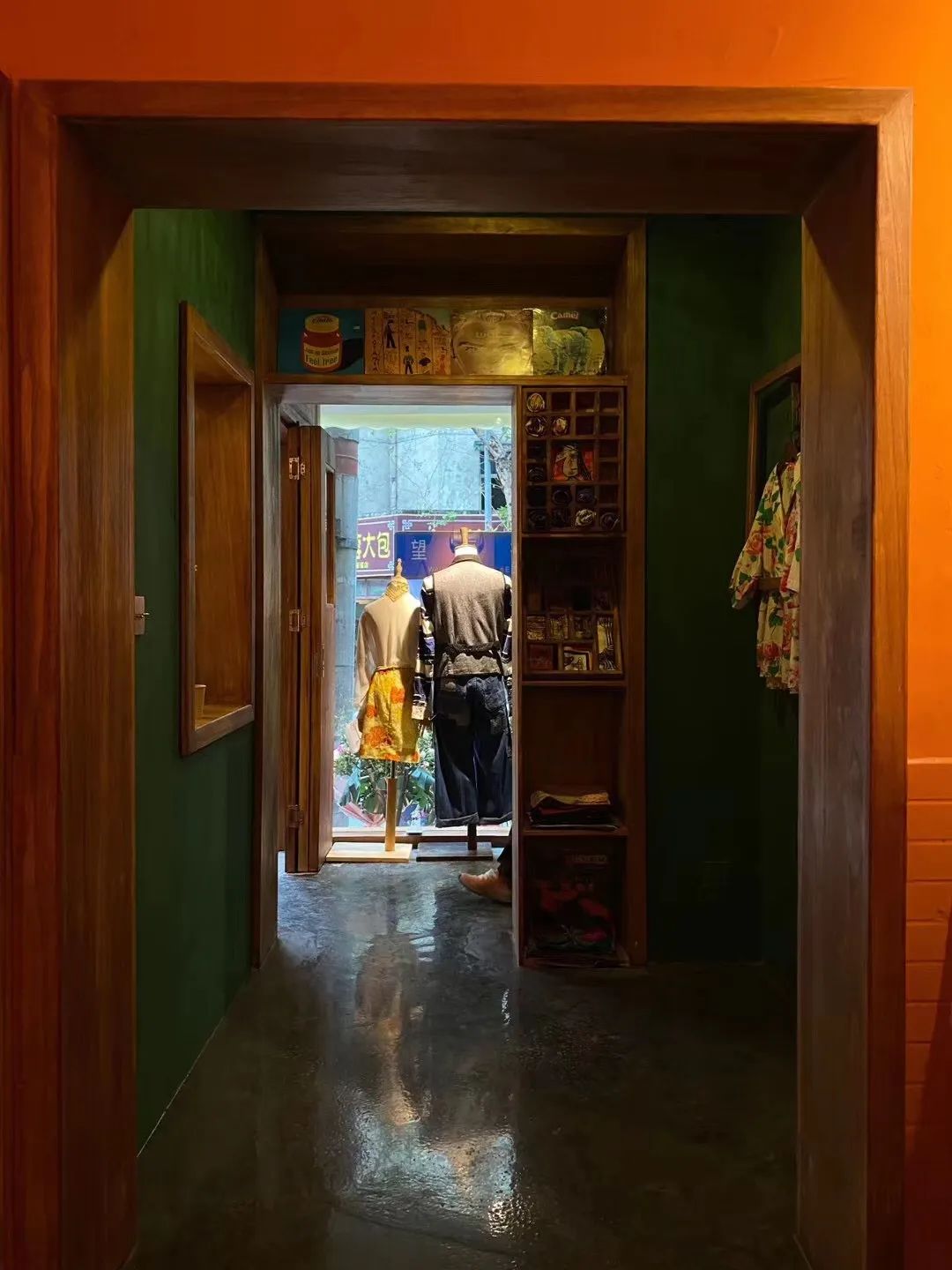 成都街道门面推荐,成都一街道商铺招牌