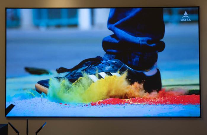 高光“亮”眼！4K画质拉满，超Max体验，科技博主：回不去了