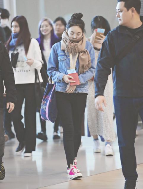 林娜琏短发回归造型,林娜琏最新造型黄色裙子