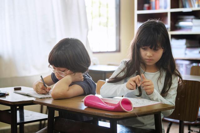 辅导班打擦边球,家长钻政策空子,学生更疲惫,这是怎么了?