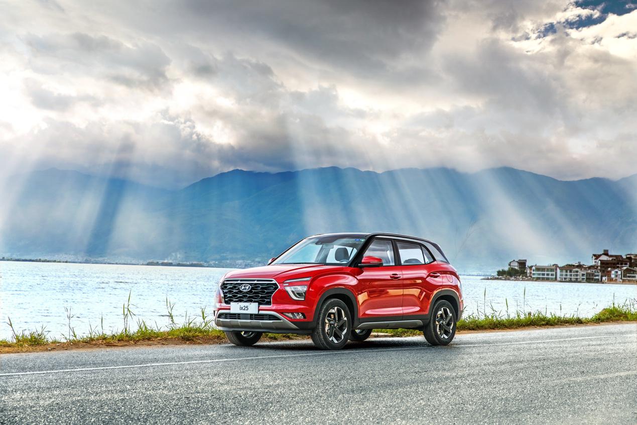 试驾现代ix252.0,北京现代ix25山路体验