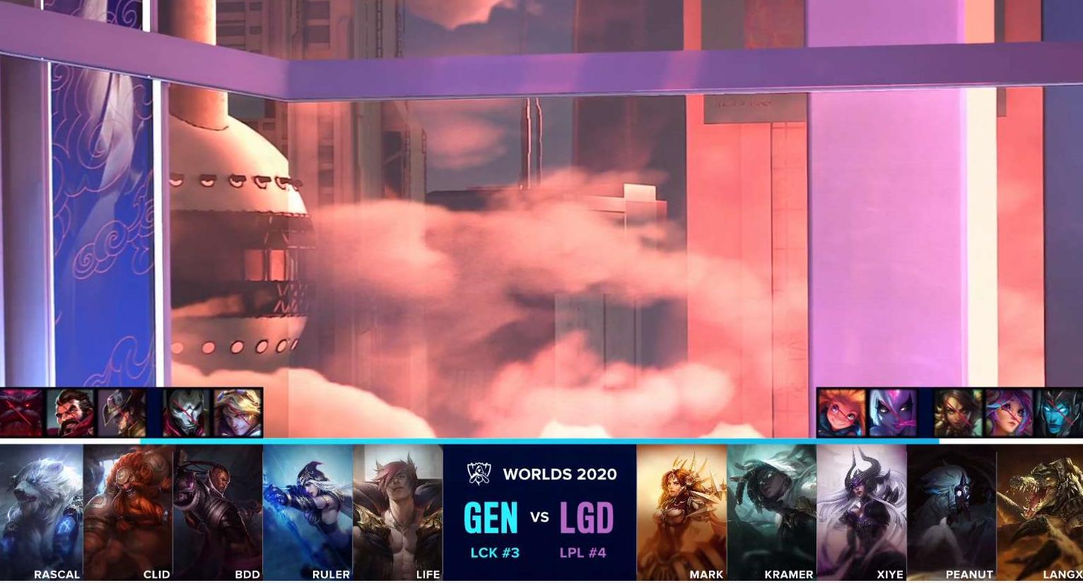 解说质疑小花生“罚站送头”操作，回看3次后感叹：这波没法洗