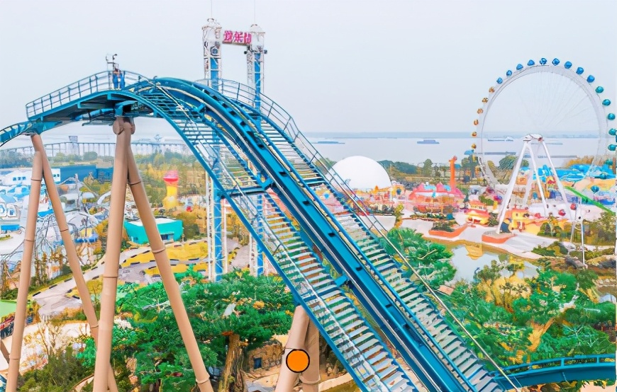 南京欢乐谷夜场游玩攻略,武汉欢乐谷和南京欢乐谷哪个好玩