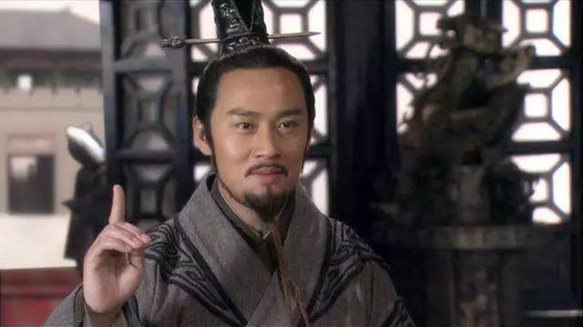 福薄之人,往往都有这2个特征,你身上若有一个,就要注意了