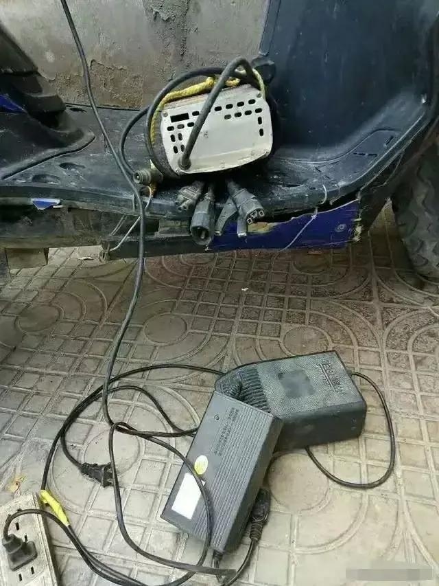 电动车电池鼓包会导致充不满电吗,电动车电池鼓包充不上电怎么办