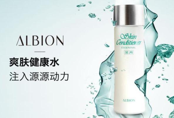 什么化妆水补水收缩毛孔效果好,什么牌子的化妆品补水收缩毛孔好