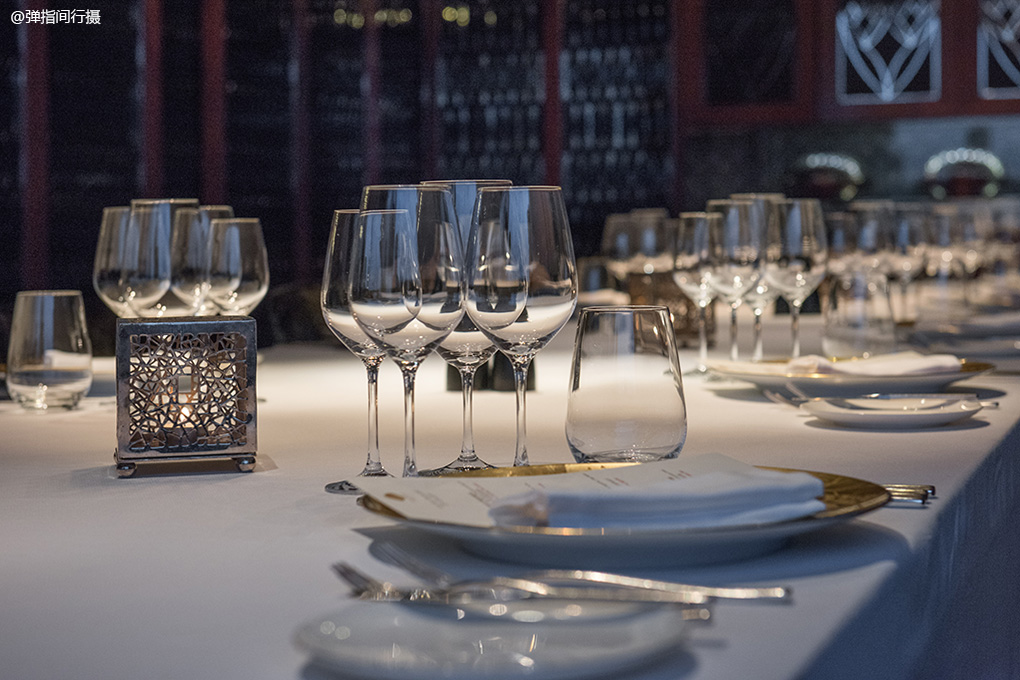 细品光彩琉璃中的东方韵味，澳门旅居的奢雅华贵尽汇于此