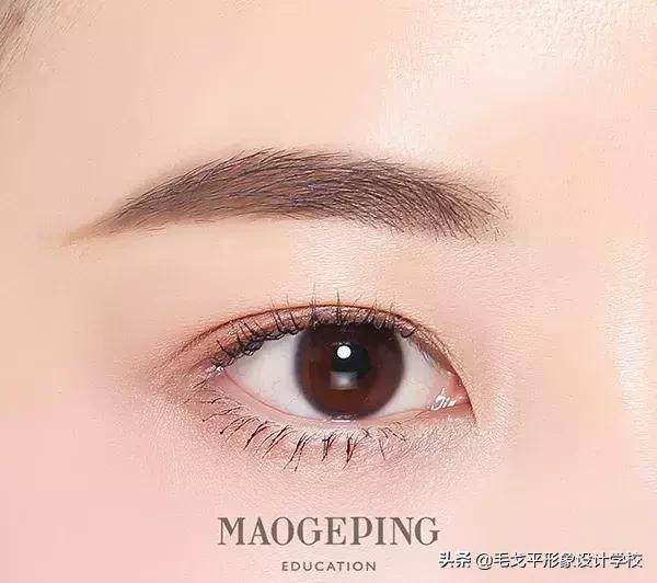 手残星人也能学会的眼影画法,手残怎么画眉毛最有效