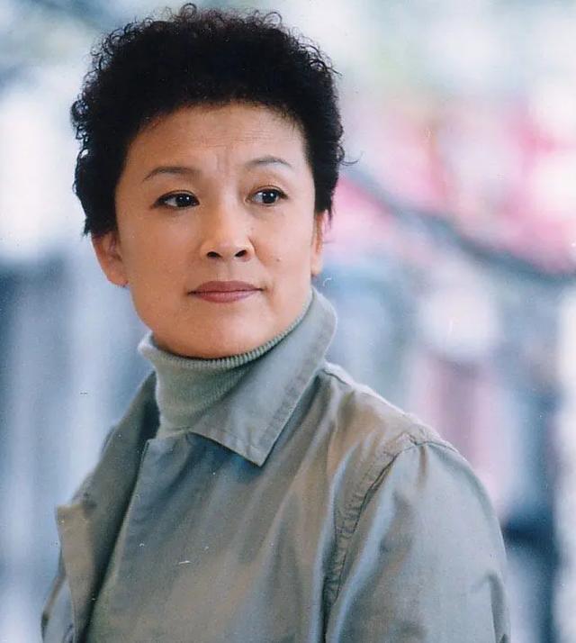 宋春丽是国家一级演员吗,一级演员宋春丽有亲生的儿女吗