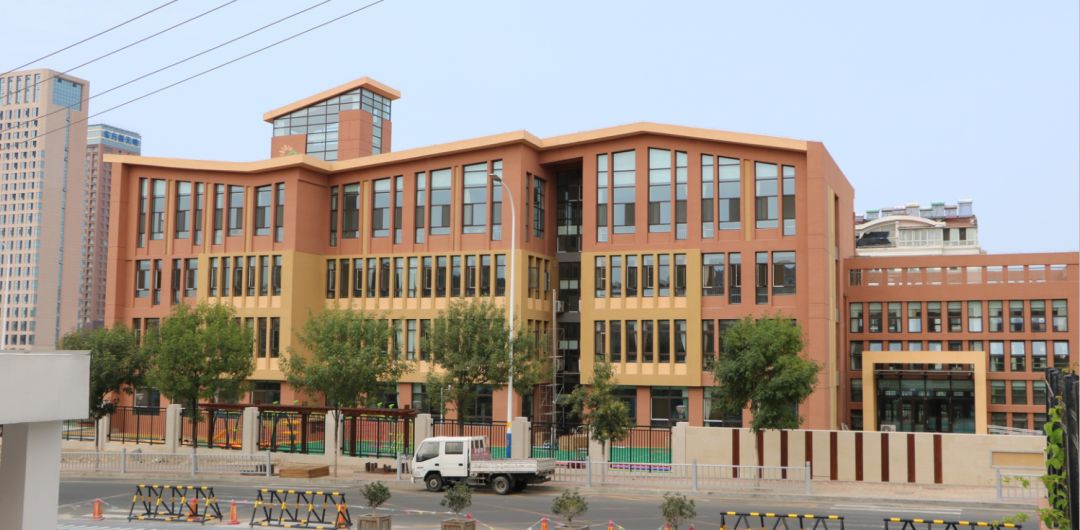 高颜值公立学校,威海没有压力的学校