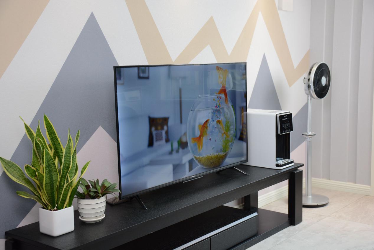 海信e3kpro85寸电视深度测评,2021新品海信ai全面屏智能电视机