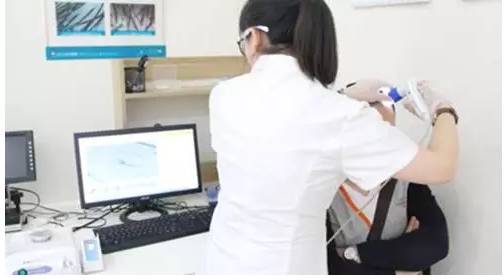 头顶后脑勺大面积脱发还能植发吗,男士大面积植发7个月