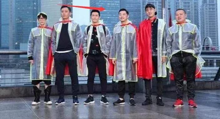 黄晓明回应“增高鞋垫”风波，高脚背的人，到底该如何选鞋？