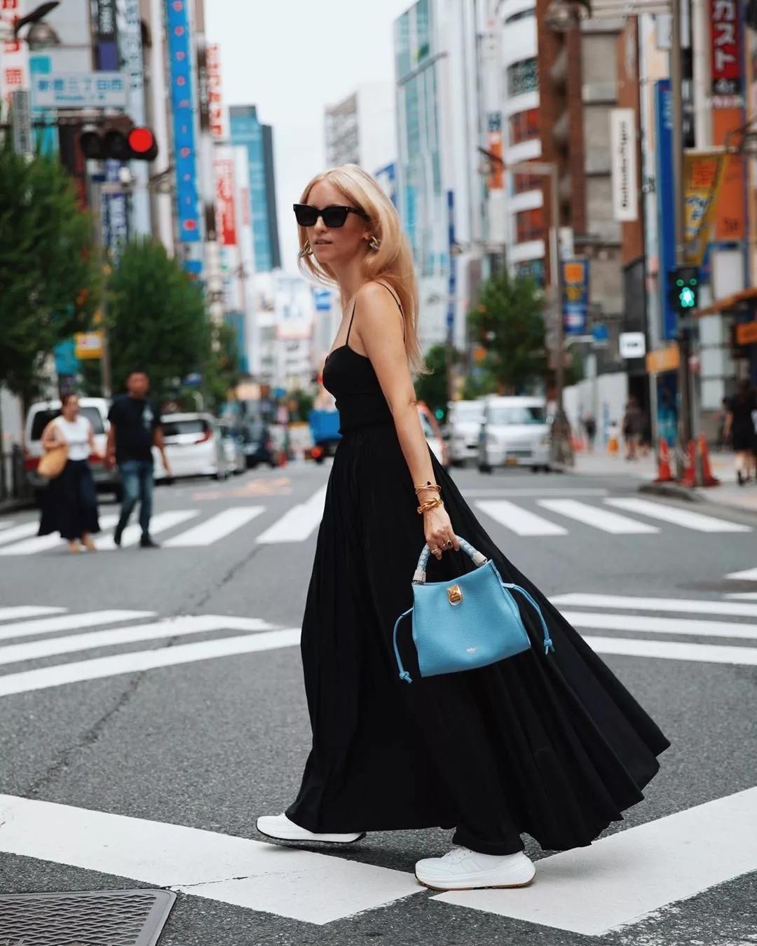 英国旅游团购物攻略,英国旅游购物攻略及必买清单