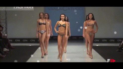 2019模特走秀晚礼服国内顶尖超模,意大利时尚内衣走秀2019