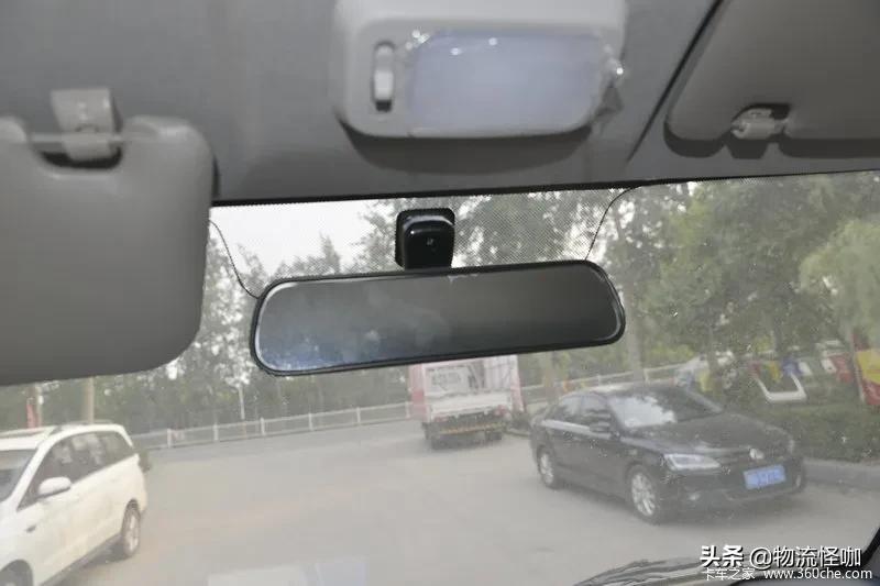 凯马锐航x3柴油版单排小货车3米98,凯马锐航x33.6单排栏板多少钱