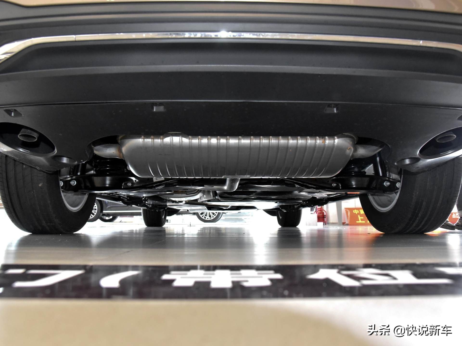 7座mpv家用车型推荐大众威然,空间大性价比高的7座车mpv