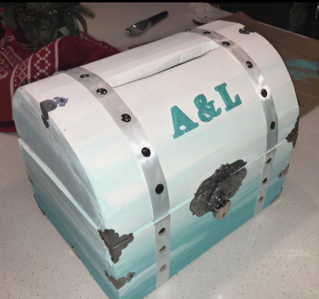 中国尿盆在美国高价热卖!放红酒当果盘,外国人这么好骗吗哈哈哈