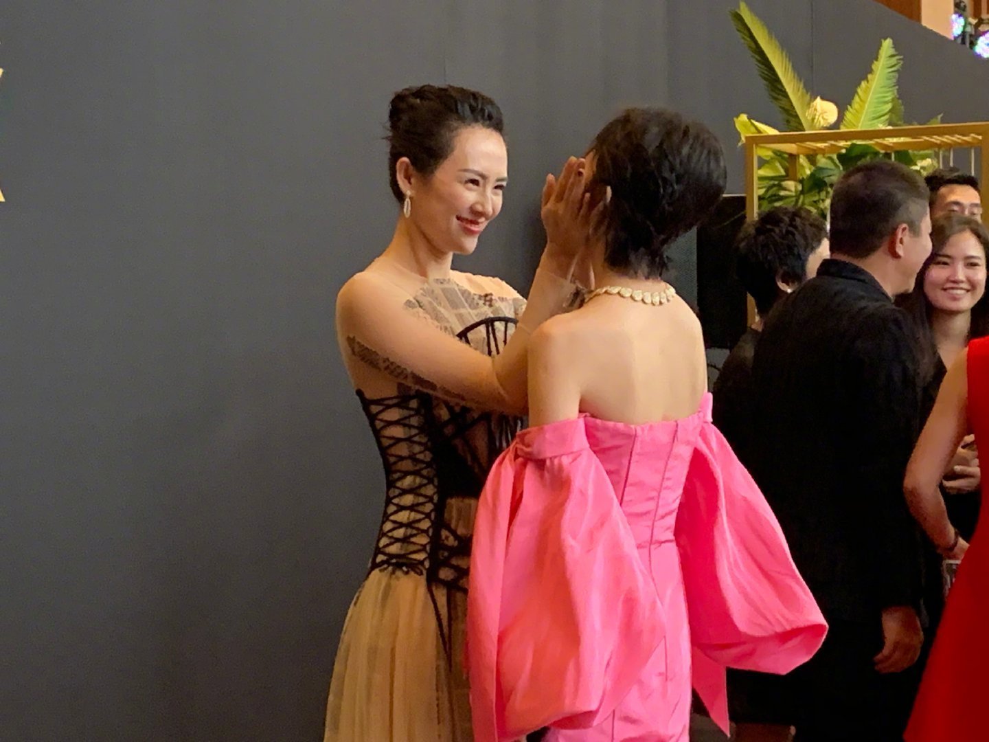 闭口反反复复长到底怎样才能根治,闭口反反复复长怎么办