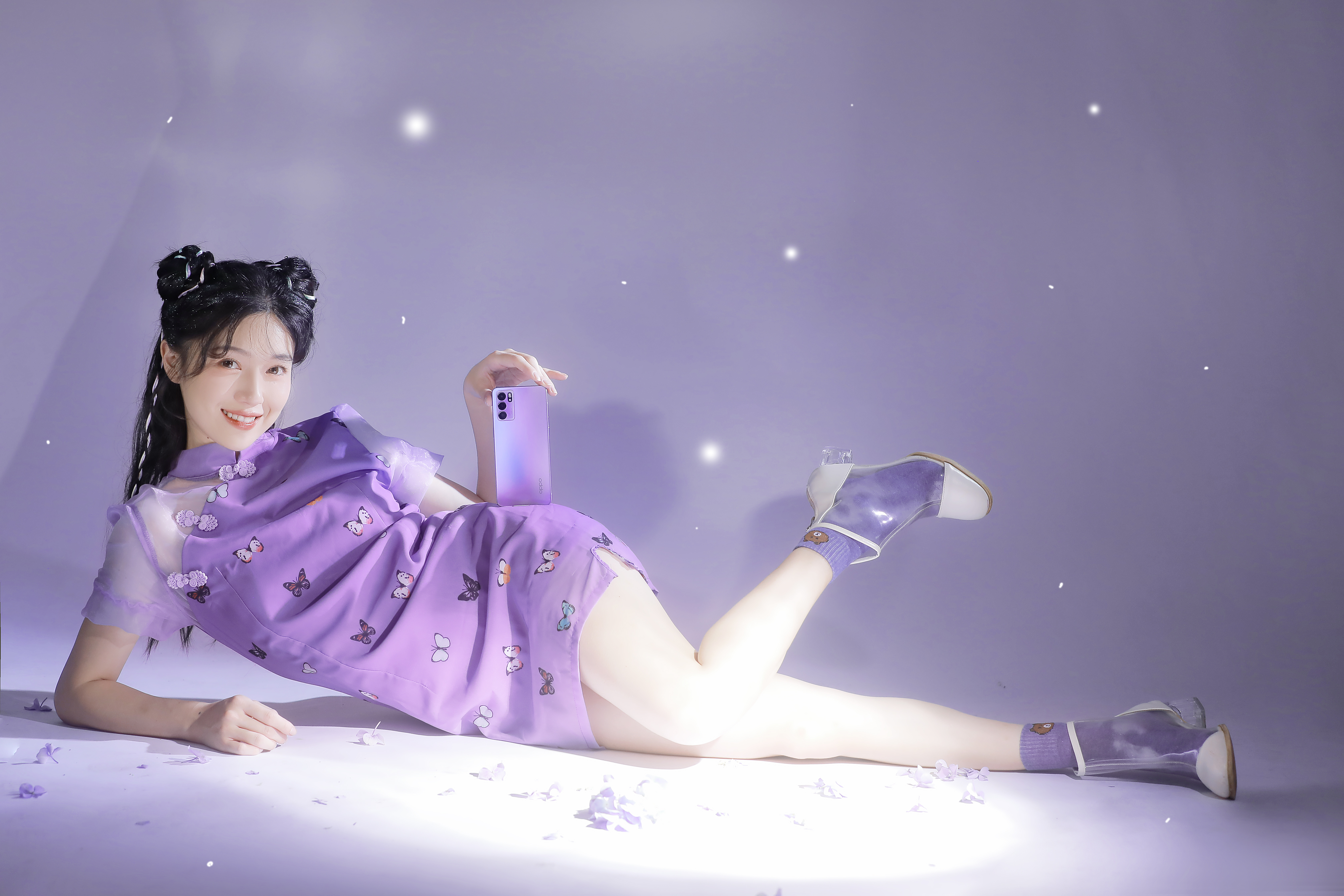 夏日甜酷风万能公式!Lisa张子枫现身示范,普通人也能完美驾驭