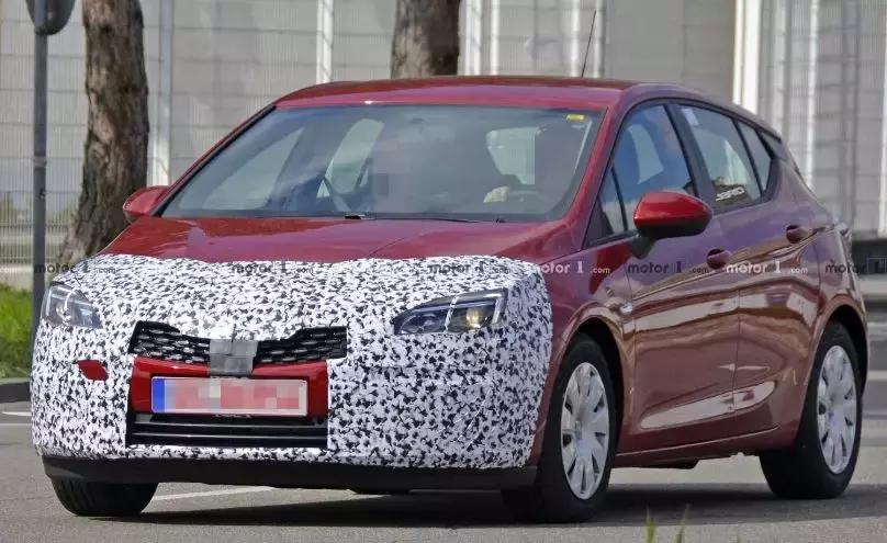 比本田飞度高一档次的车,比本田飞度卖得好的车