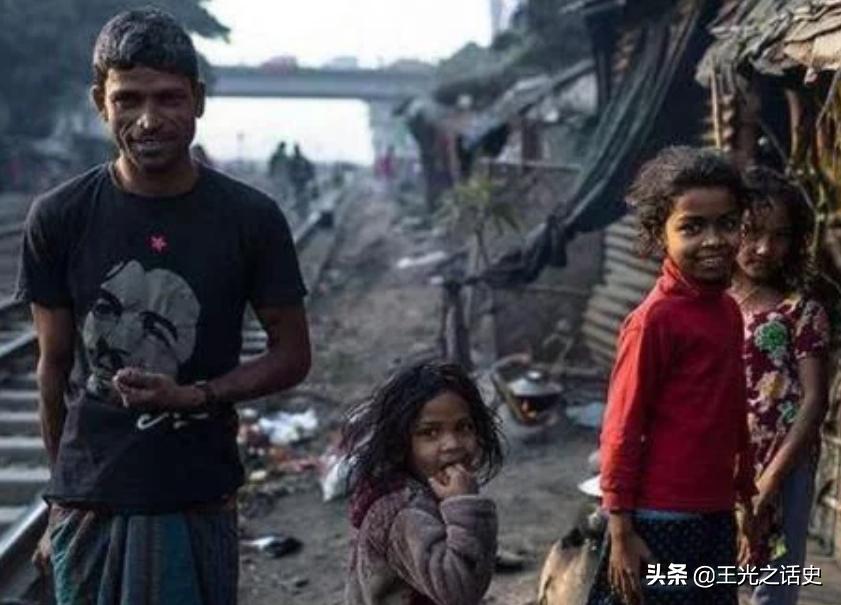 孟加拉为什么富人区旁边有贫民窟,孟加拉贫民区现状