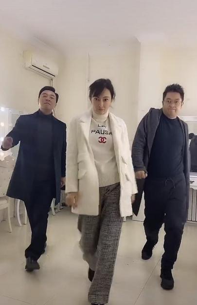 46岁牛莉现在的照片,45岁牛莉现在的照片