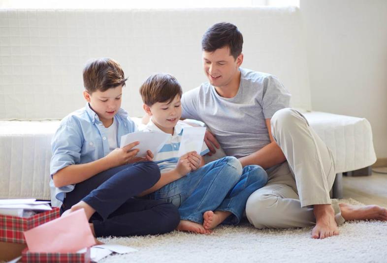 情窦初开的女孩该怎么引导,儿子情窦初开家长怎么引导