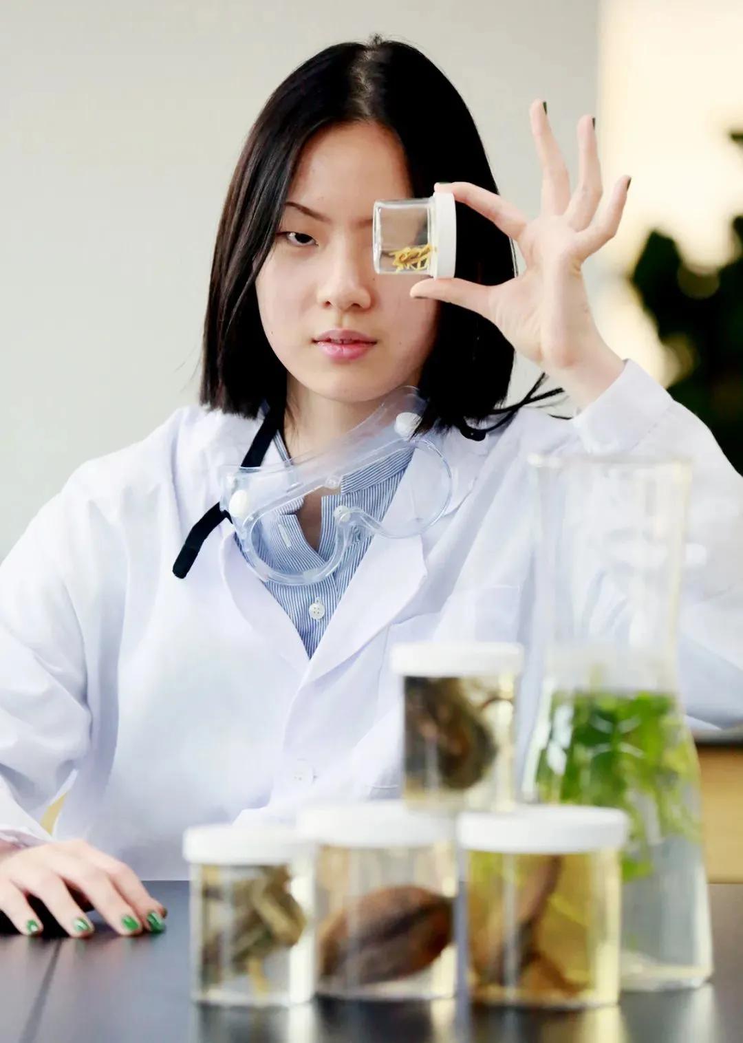 4位鼎石女生的科学梦