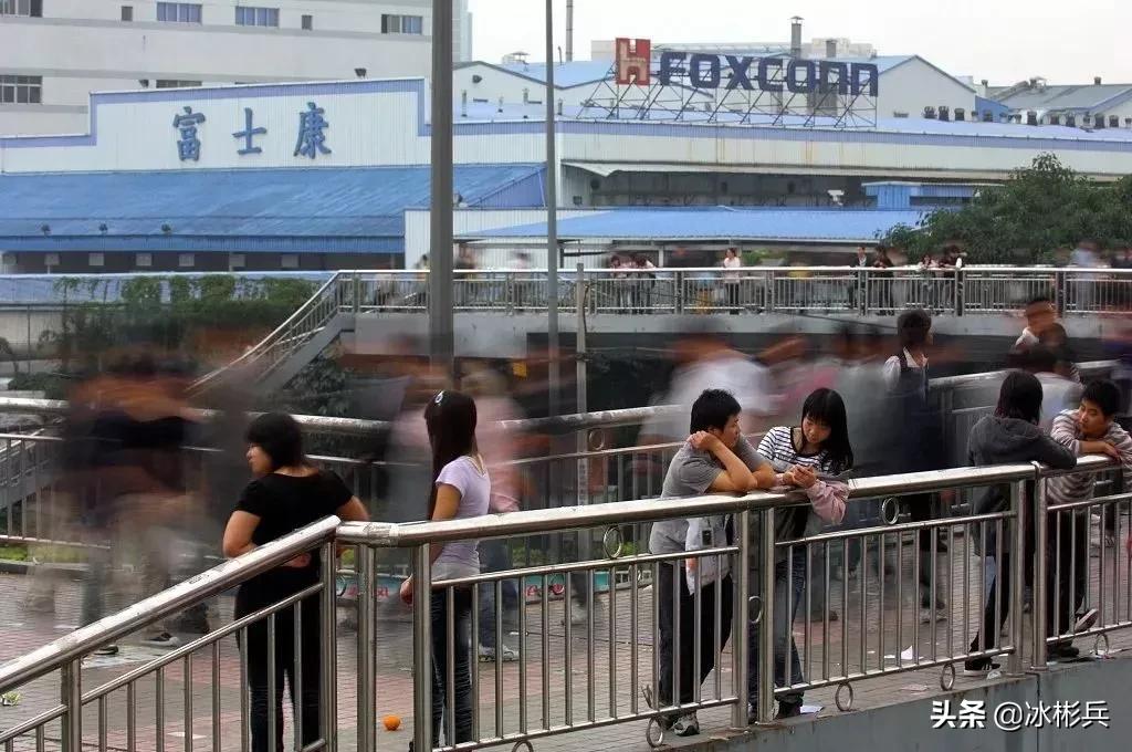 疫情下的富士康员工的无奈和酸楚,富士康疫情底薪