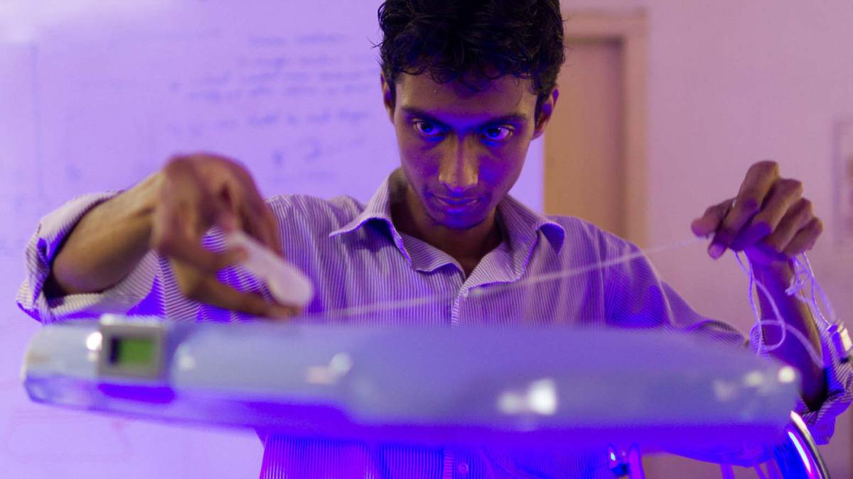 新生儿黄疸多少就该照蓝光,新生儿黄疸超过多少才需要照蓝光