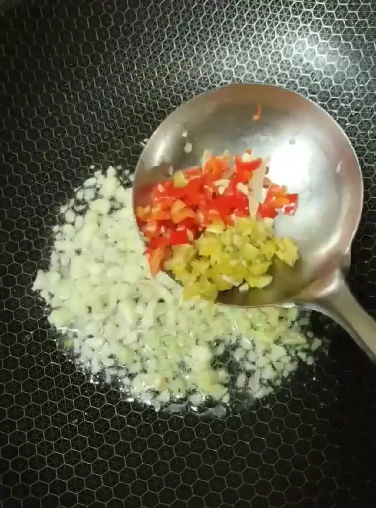 美食剁椒鱼的做法大全,做剁椒鱼剁椒酱直接用行不